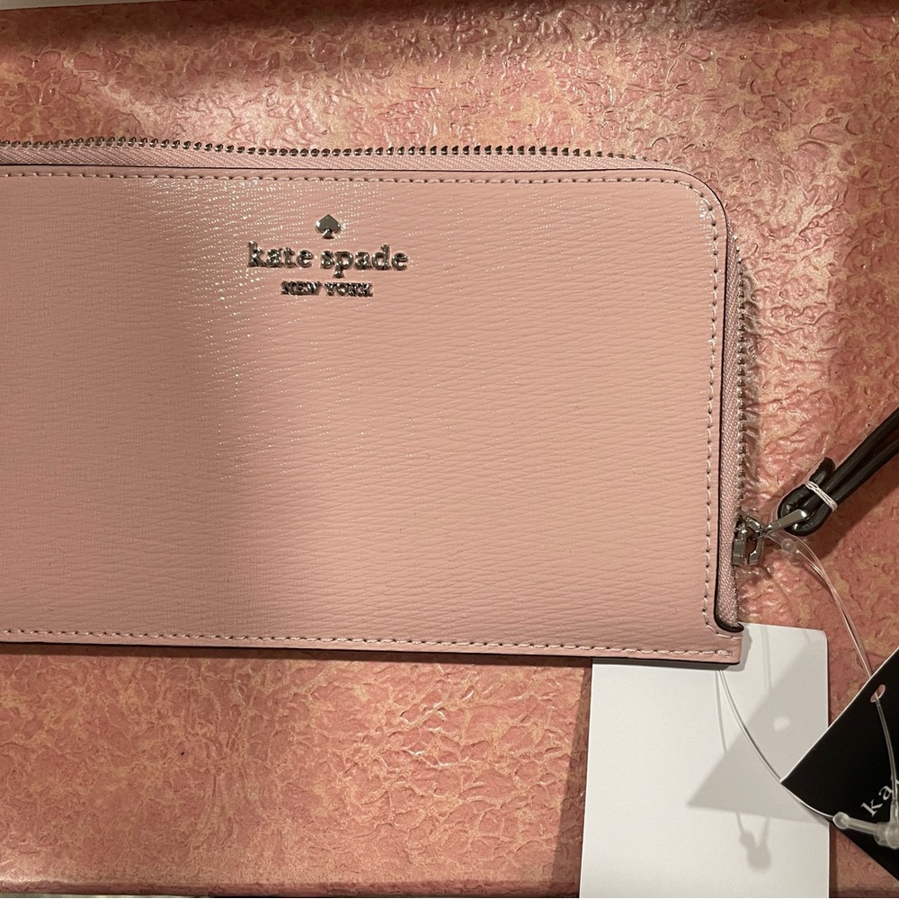 Kate Spade Blush Pink Zip Wallet